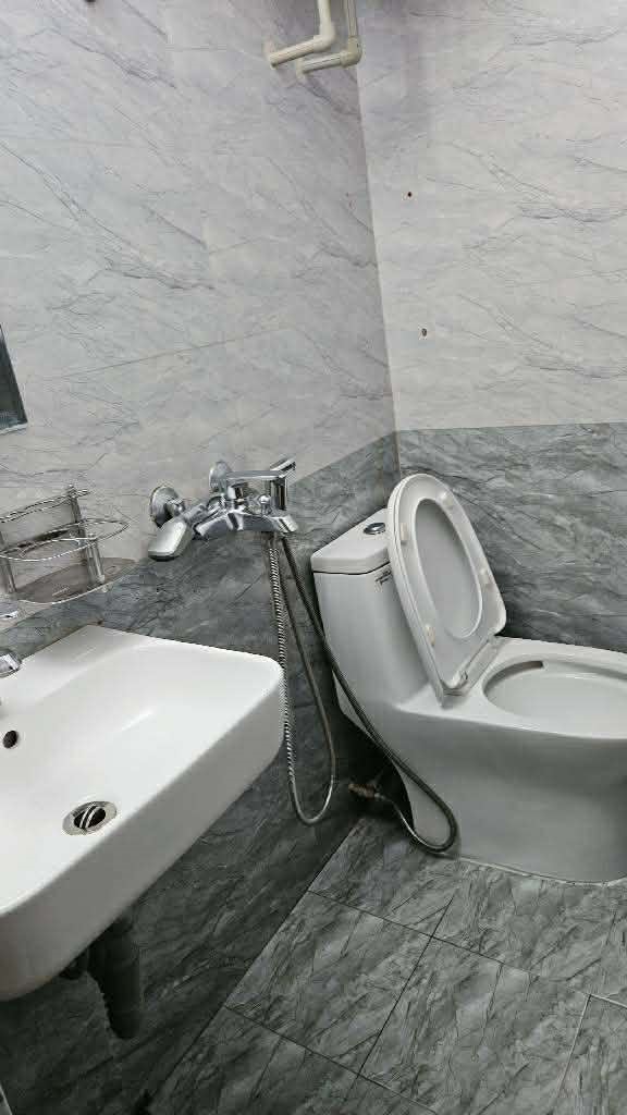 NHÀ CÁCH MP KHÂM THIÊN 20m, NGÕ Ô TÔ THÔNG, KINH DOANH, 32m2 MT RỘNG, CẢI TẠO/ XÂY MỚI TÒA 6-7 TẦNG THANG MÁY QUÁ ĐẸP, 10 tỷ